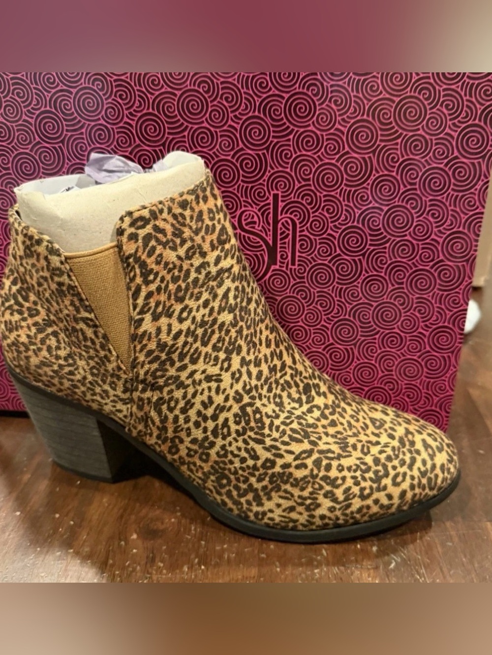 Refresh Women’s Nora-01 Zip Side Ankle Boots Leopard PU Suede Size 8.5 M